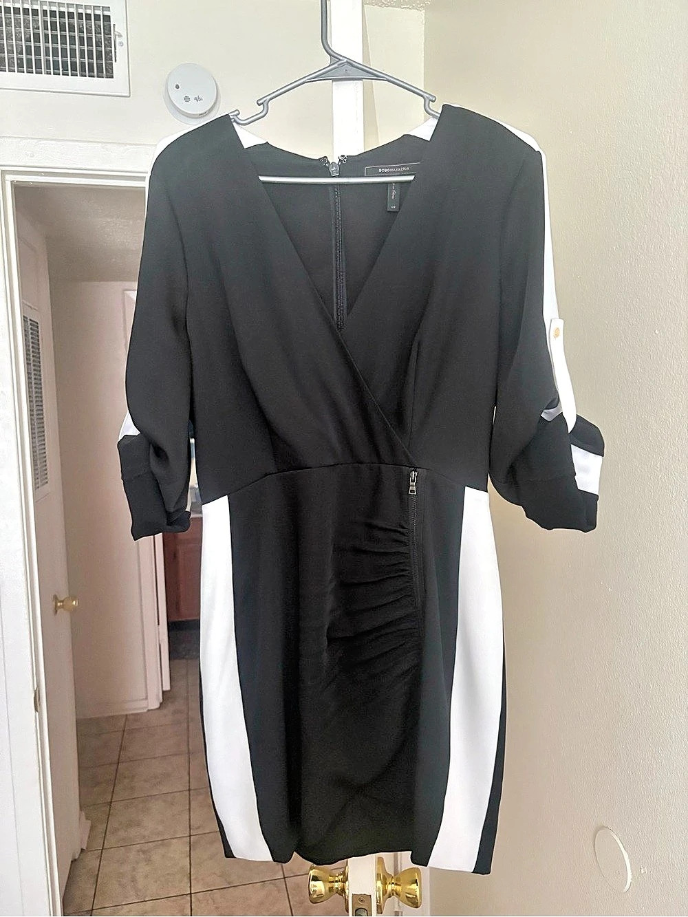 BCBGMAXAZRIA Color Block Midi Dress